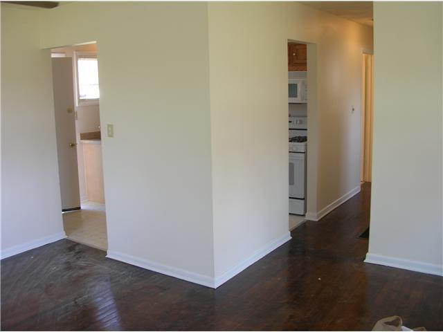 931 Demorest Road Columbus, OH 43204 - Photo 3 of 11 Gallery Image 3