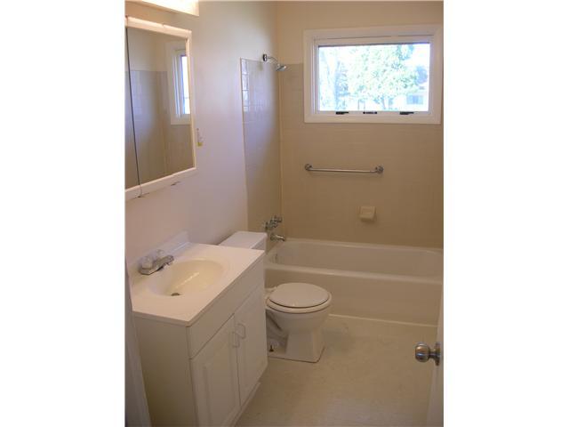931 Demorest Road Columbus, OH 43204 - Photo 6 of 11 Gallery Image 6