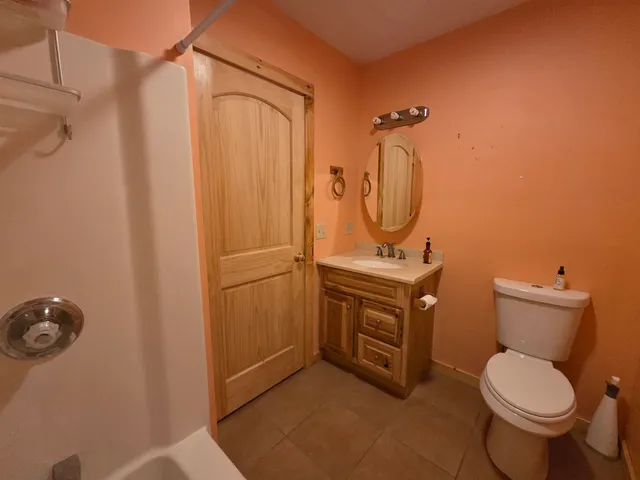 $3,000 | 18 Mirror Lk Heights, Canaan, NH 03741