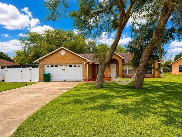$2,000 | 2743 Sanger Terrace, Deltona, FL 32738