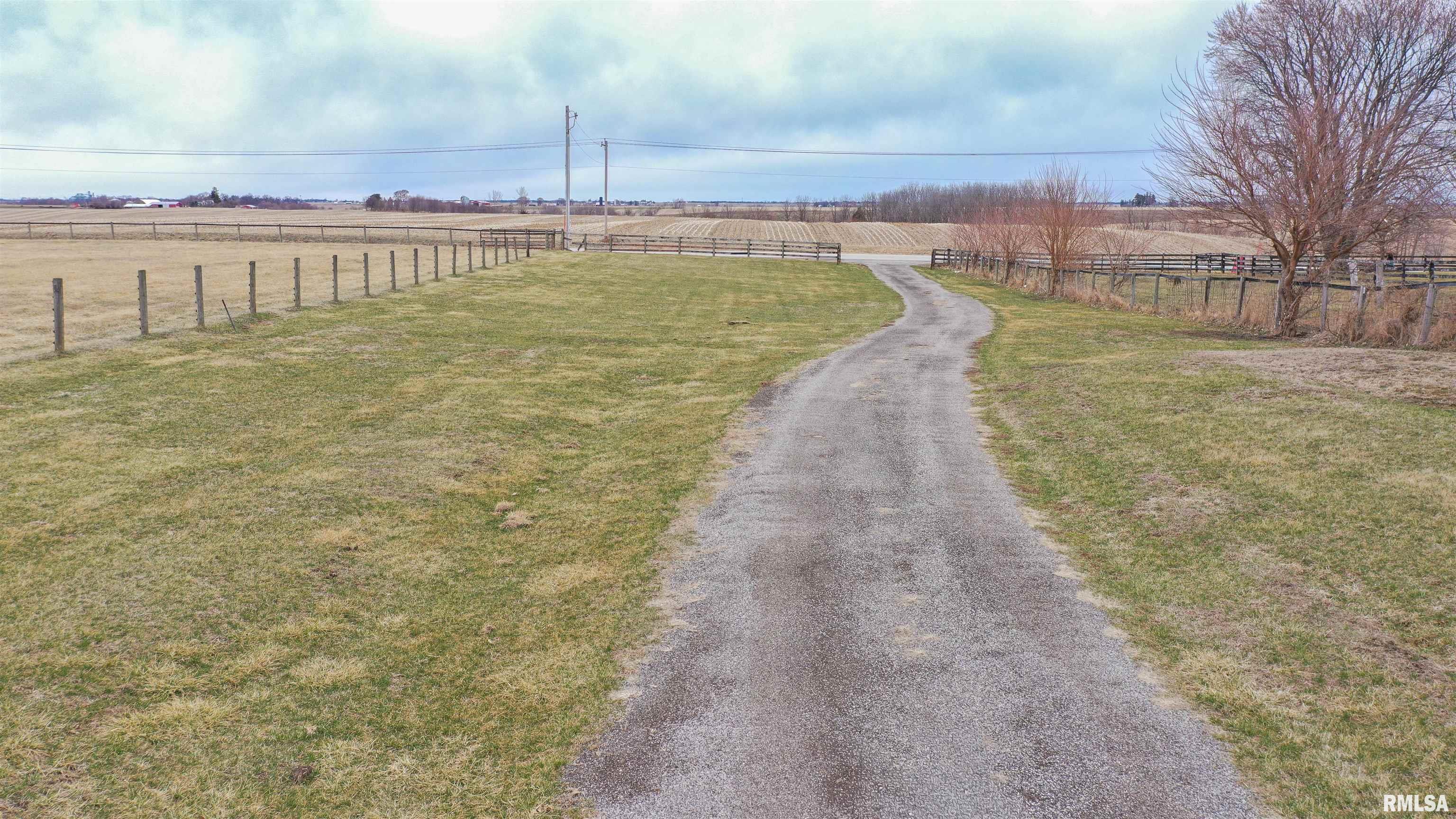 1857 State Highway 94 Reynolds, IL 61279 - Photo 8 of 20