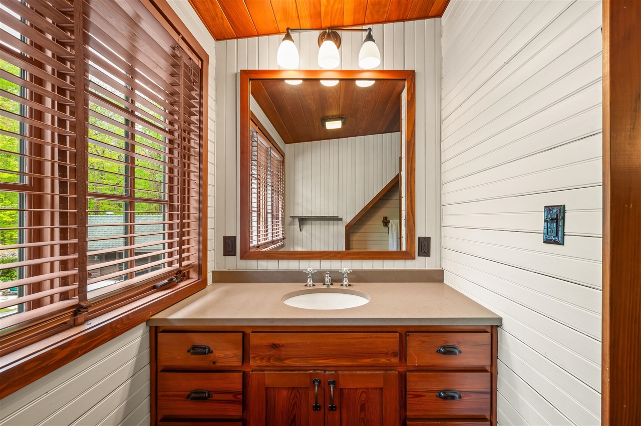 14657 Lakeshore Road Lakeside, MI 49116 - Photo 42 of 71 Gallery Image 42