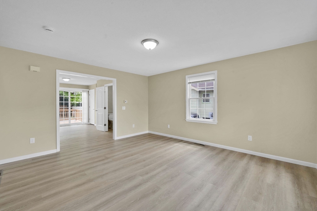 19-21 Biddle Street Springfield, MA 01129 - Photo 24 of 32