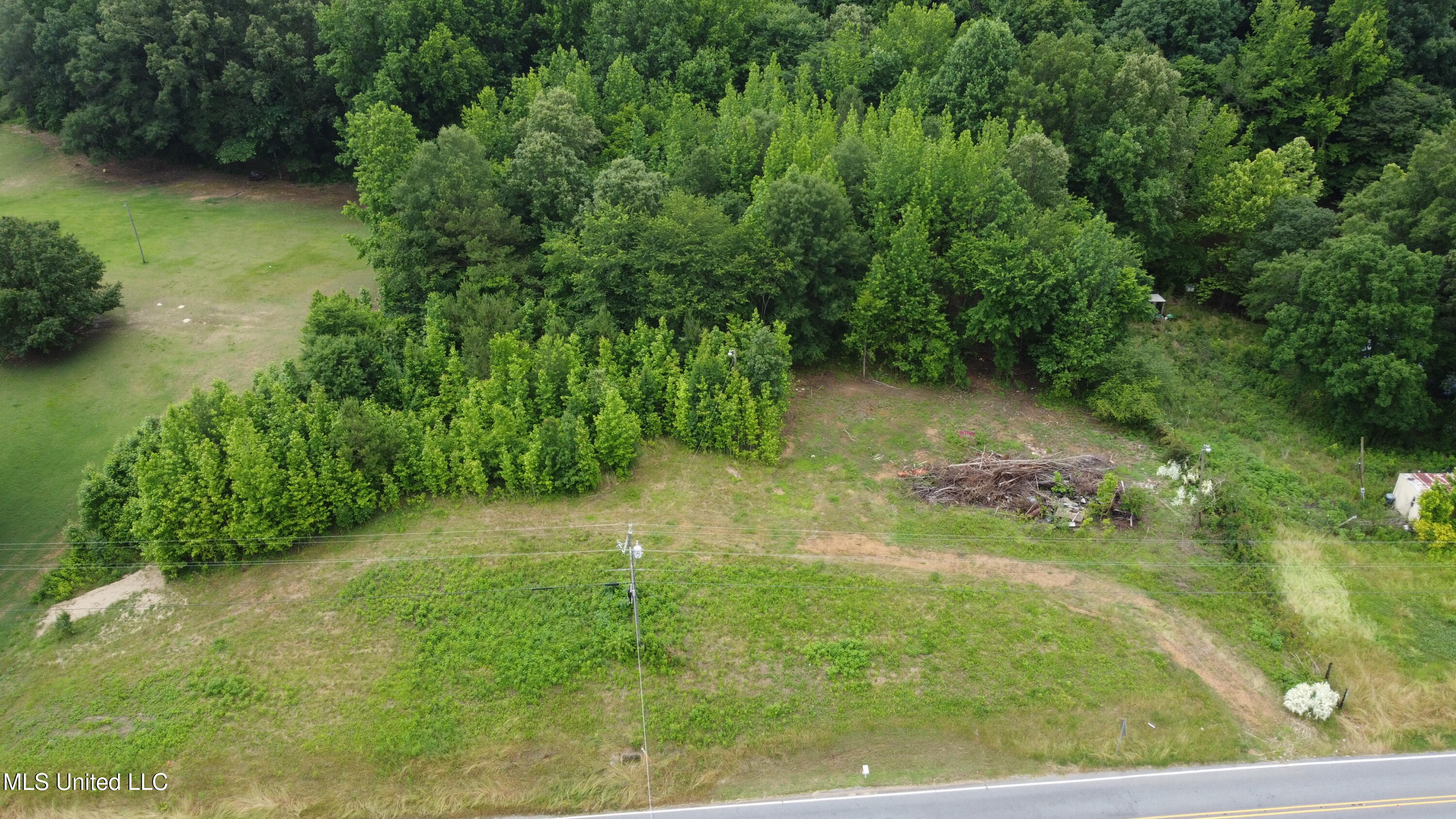 1919 Prichard Road Coldwater, MS 38618 - Photo 4 of 7 DJI_0992