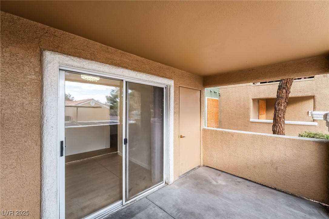 8101 West Flamingo Road, Unit 1090 Las Vegas, NV 89147 - Photo 26 of 30 View of balcony