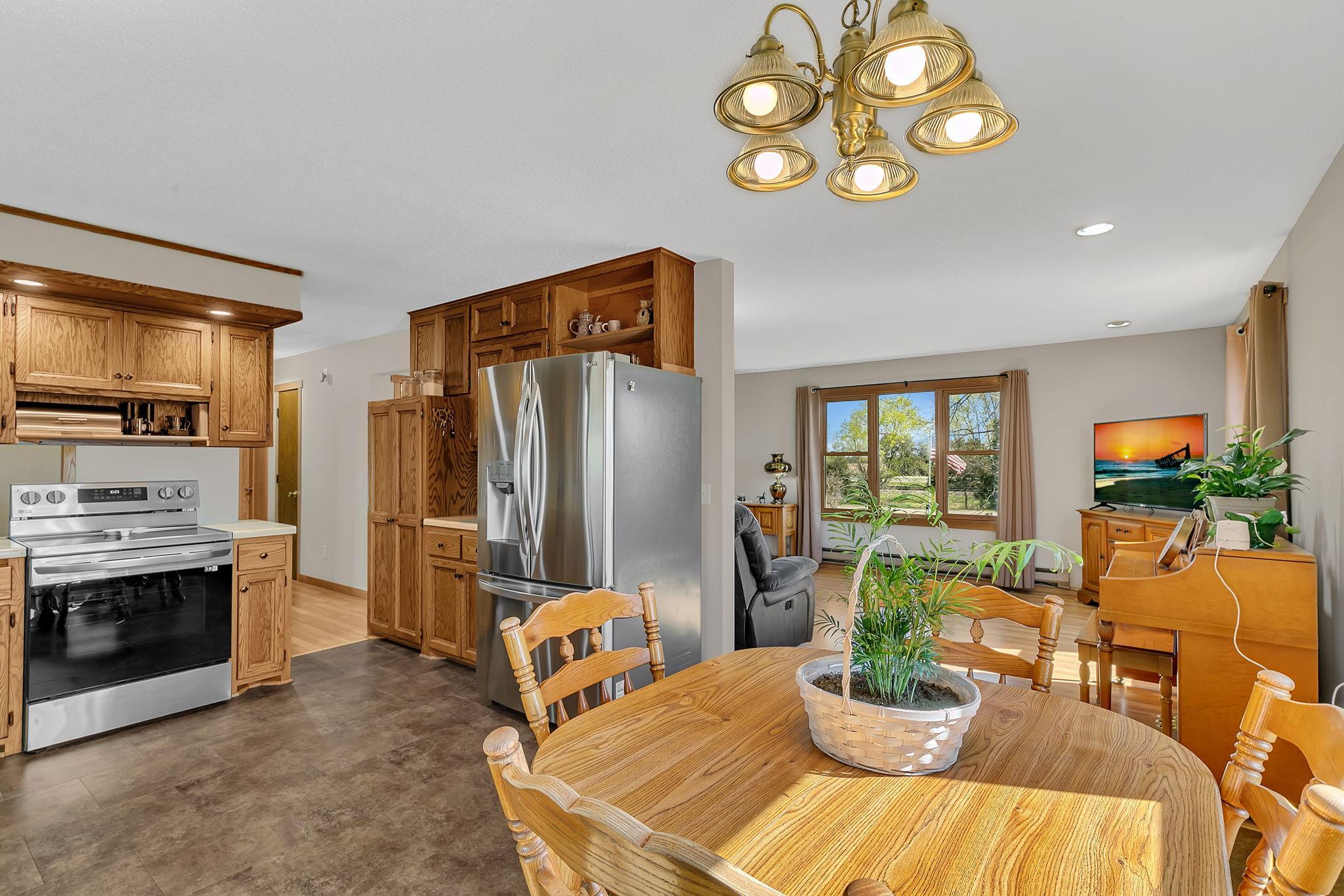 7481 State Street Clear Lake, MN 55319 - Photo 4 of 27