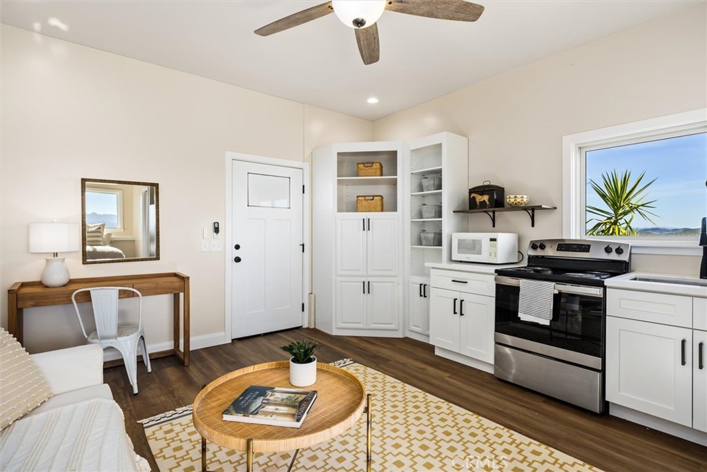 7491 Kingsbury Road Templeton, CA 93465 - Photo 25 of 53 Studio in Shop