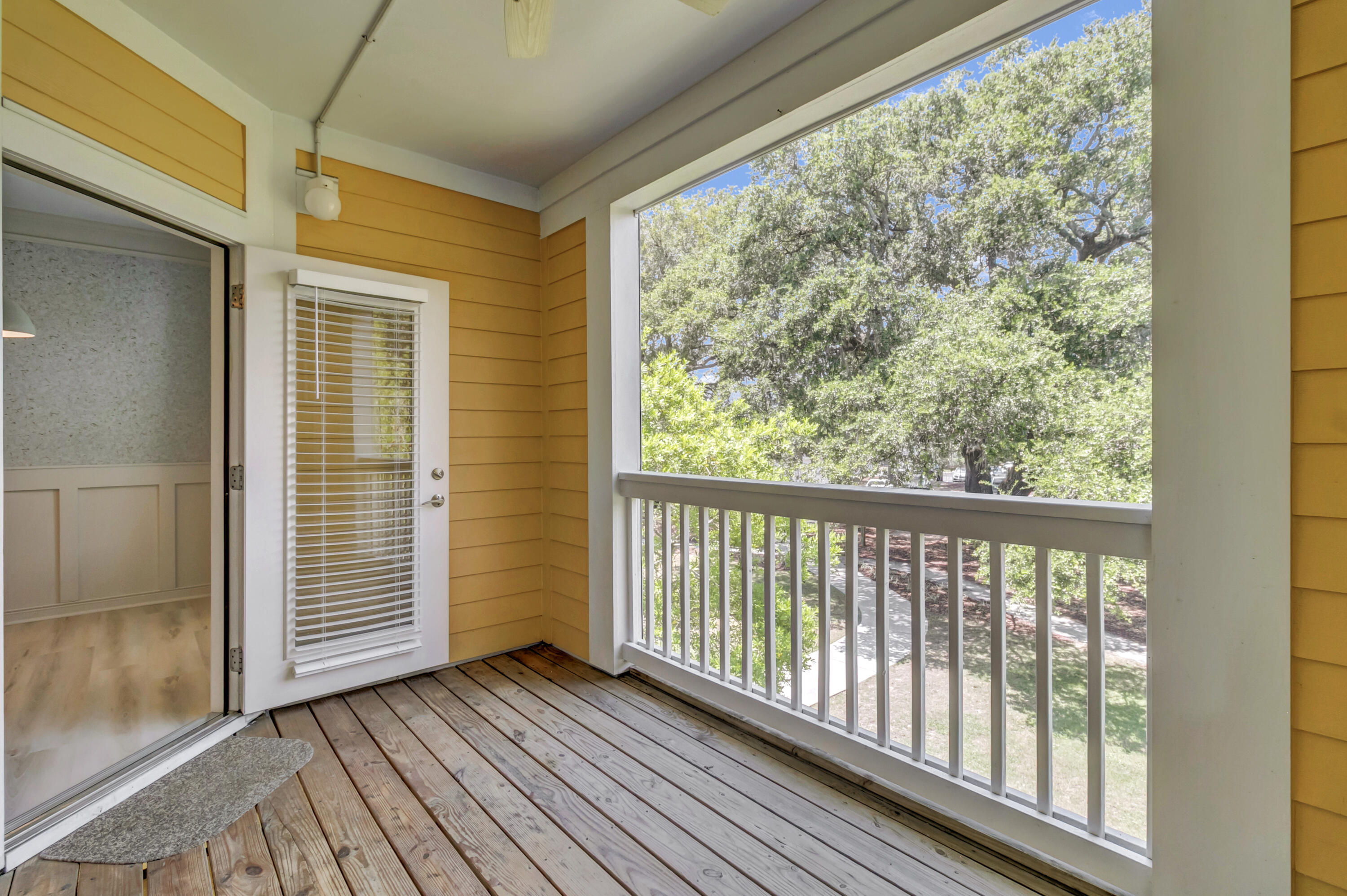 1921 Chatelain Way Mount Pleasant, SC 29464 - Photo 23 of 47 Screened in balcony