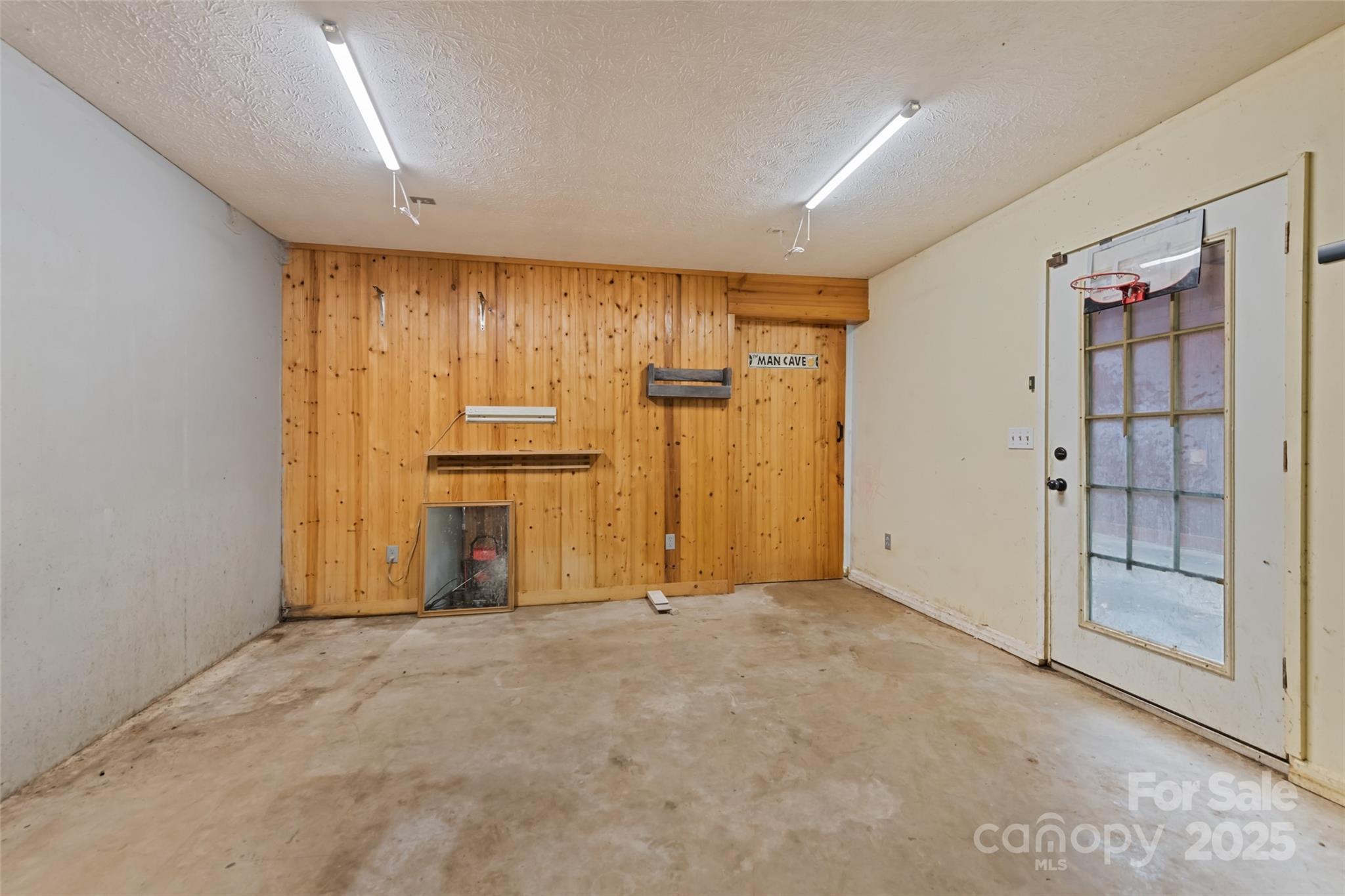 940 Haynes Cove Clyde, NC 28721 - Photo 36 of 48