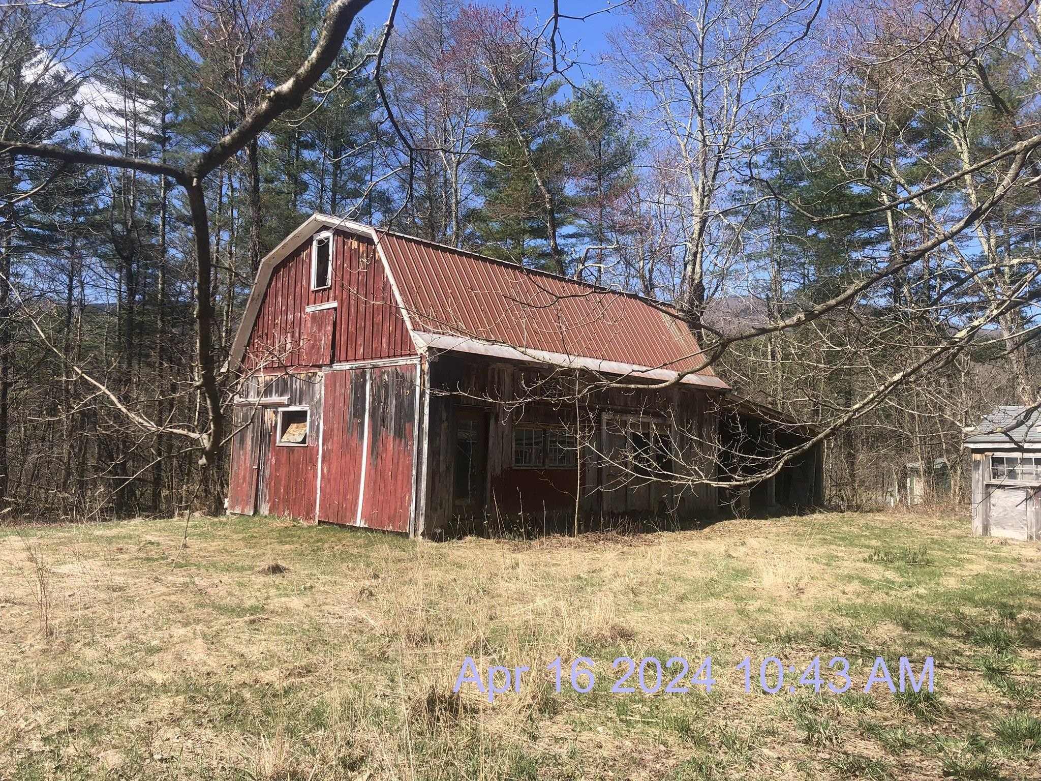 433 Squires Road Manchester Center, VT 05255 - Photo 12 of 28 Gallery Image 12