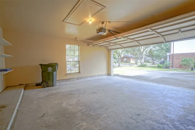 a view of a tennis court