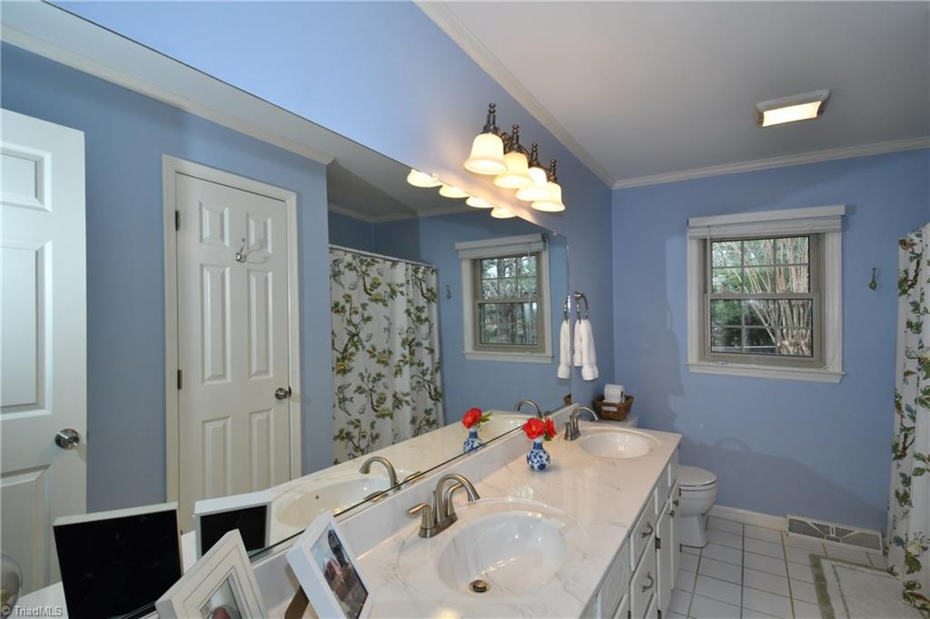 420 Drumheller Road Clemmons, NC 27012 - Photo 9 of 27 Gallery Image 9
