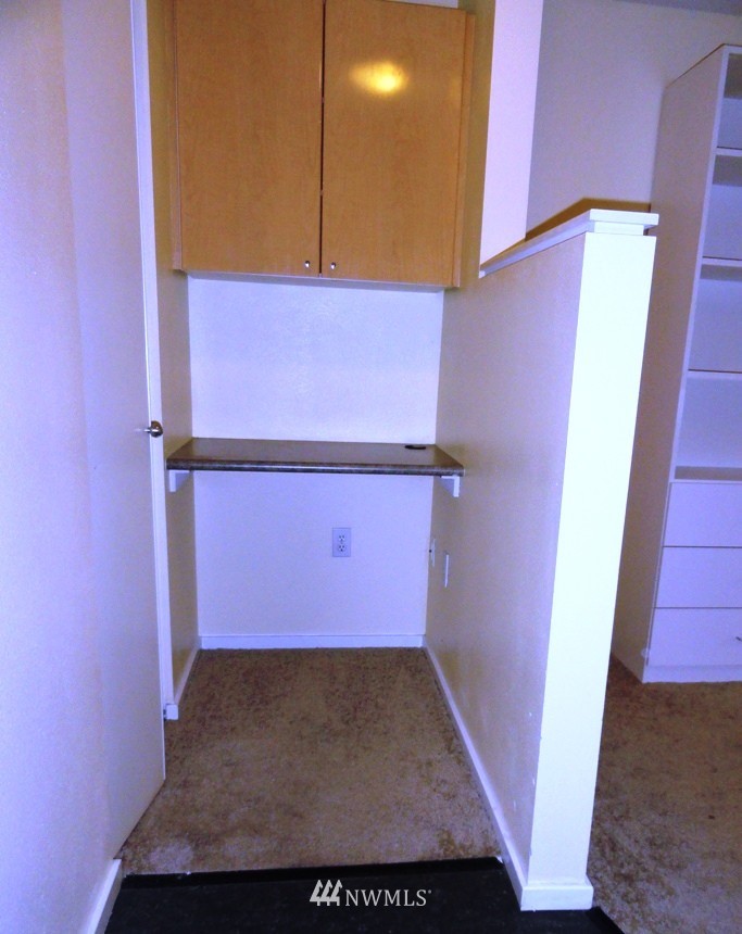 425 Vine Street, Unit 421 Seattle, WA 98121 - Photo 12 of 16