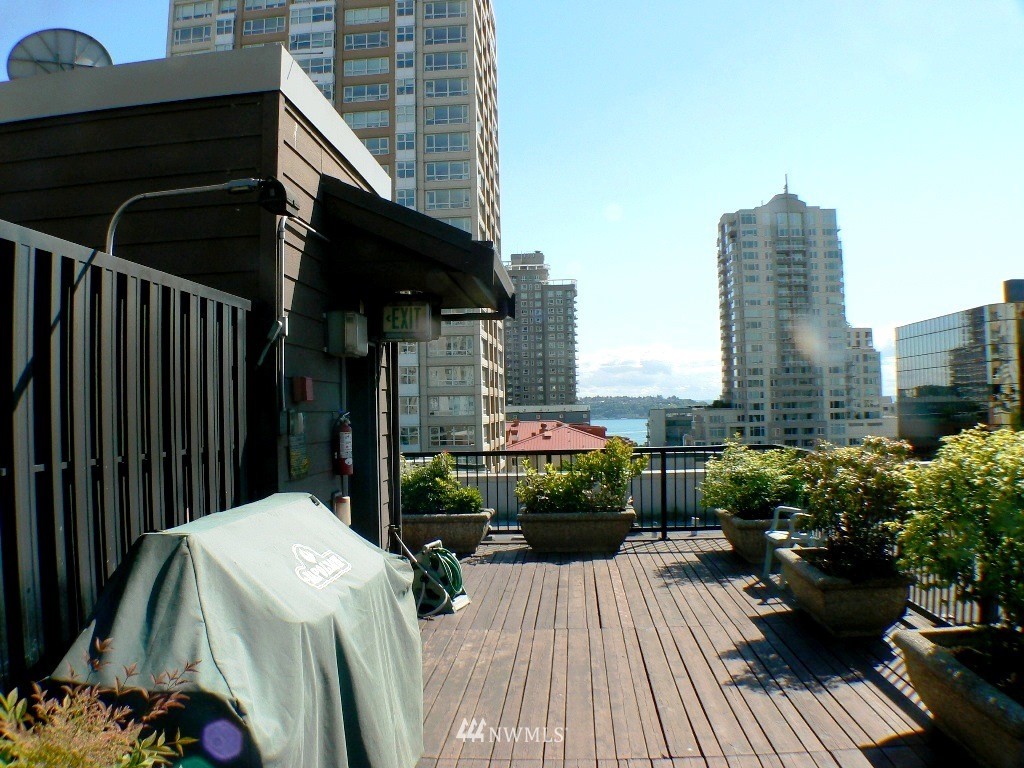 425 Vine Street, Unit 421 Seattle, WA 98121 - Photo 16 of 16