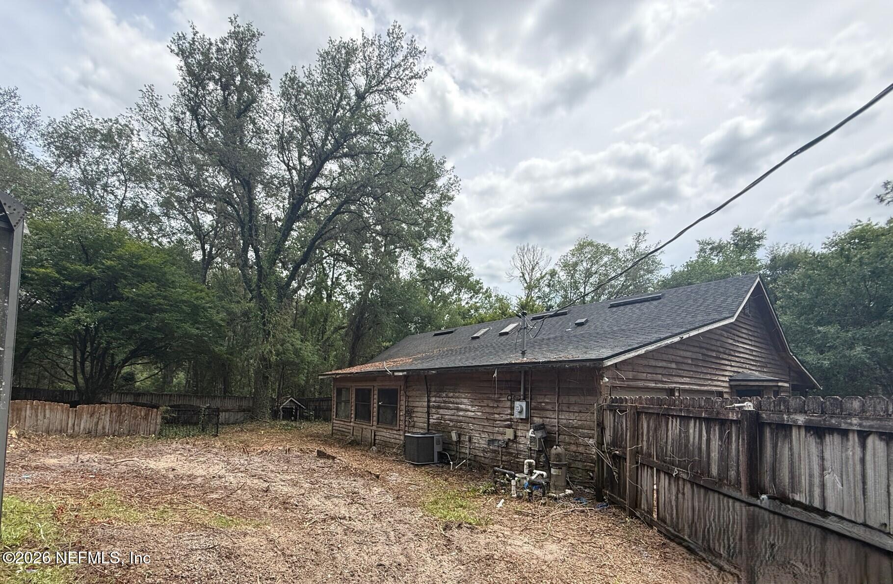 4883 Gopher Circle Middleburg, FL 32068 - Photo 8 of 29 rear