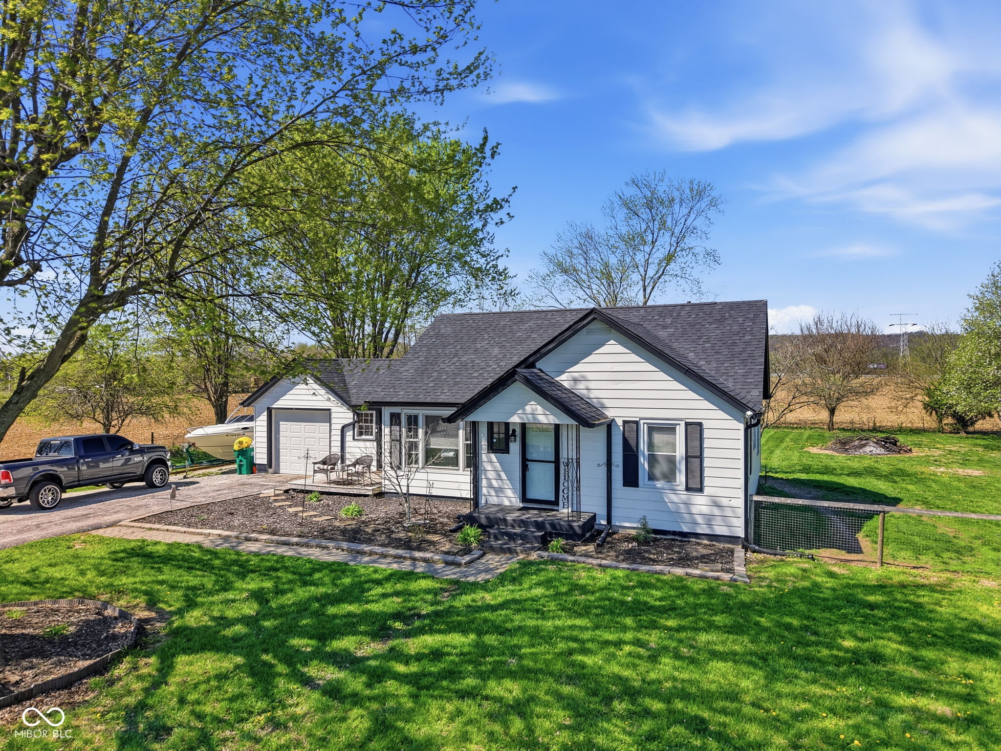 5825 Blue Bluff Road Martinsville, IN 46151 - Photo 1 of 60