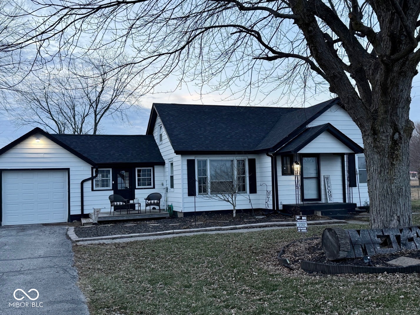 5825 Blue Bluff Road Martinsville, IN 46151 - Photo 2 of 47