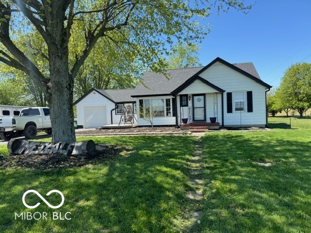 5825 Blue Bluff Road Martinsville, IN 46151 - Photo 4 of 47