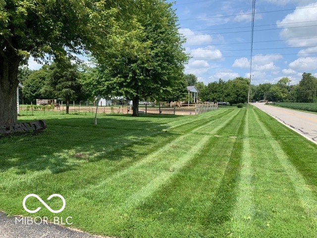 5825 Blue Bluff Road Martinsville, IN 46151 - Photo 5 of 47