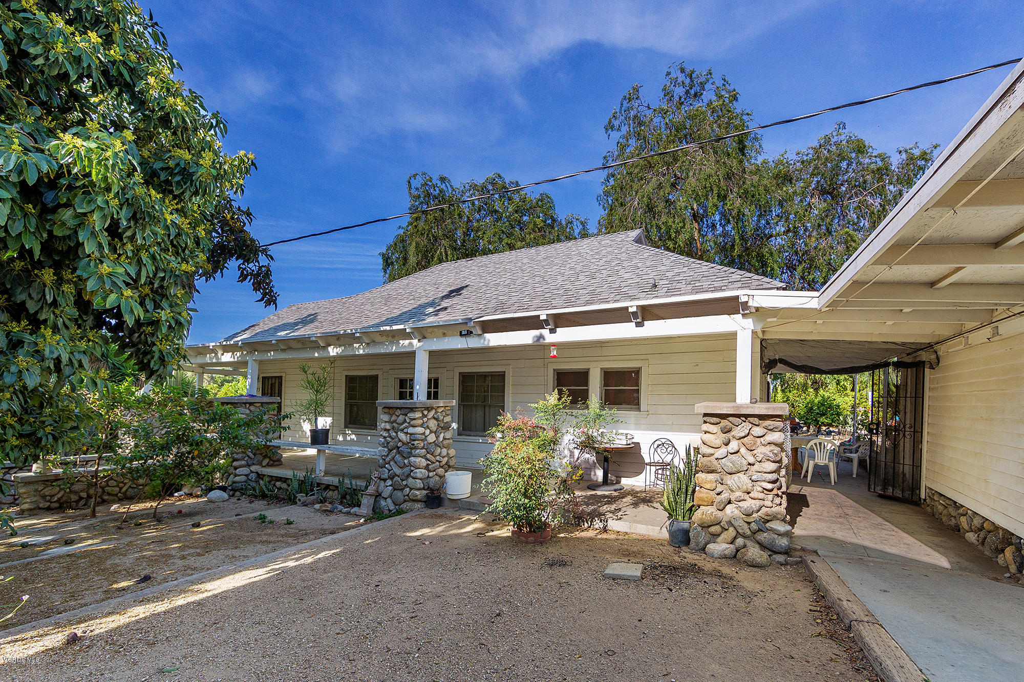 1073 East Telegraph Road Fillmore, CA 93015 - Photo 2 of 24 394-2