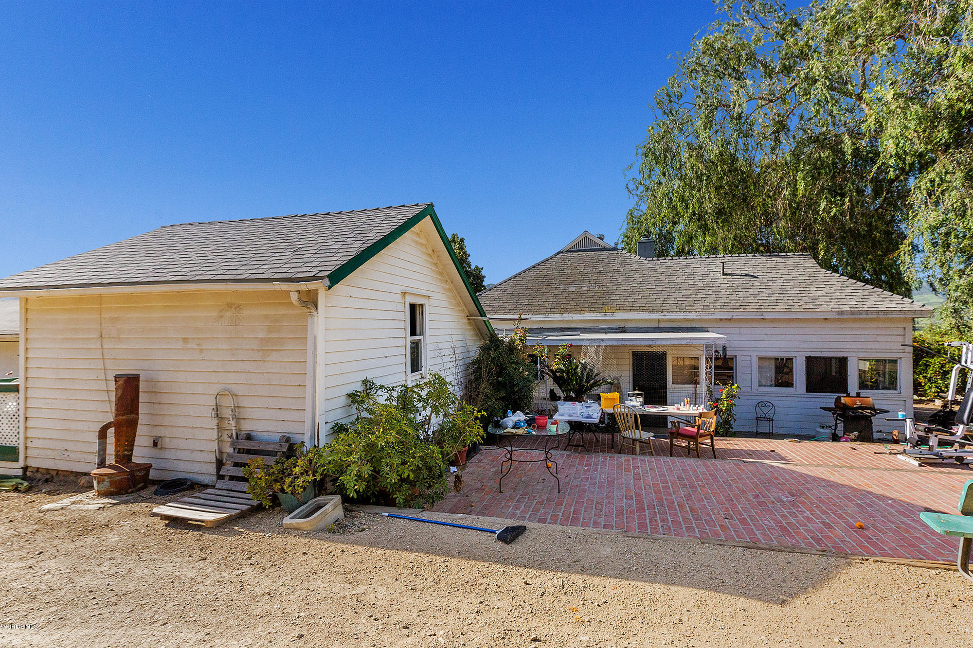 1073 East Telegraph Road Fillmore, CA 93015 - Photo 4 of 24 392-2