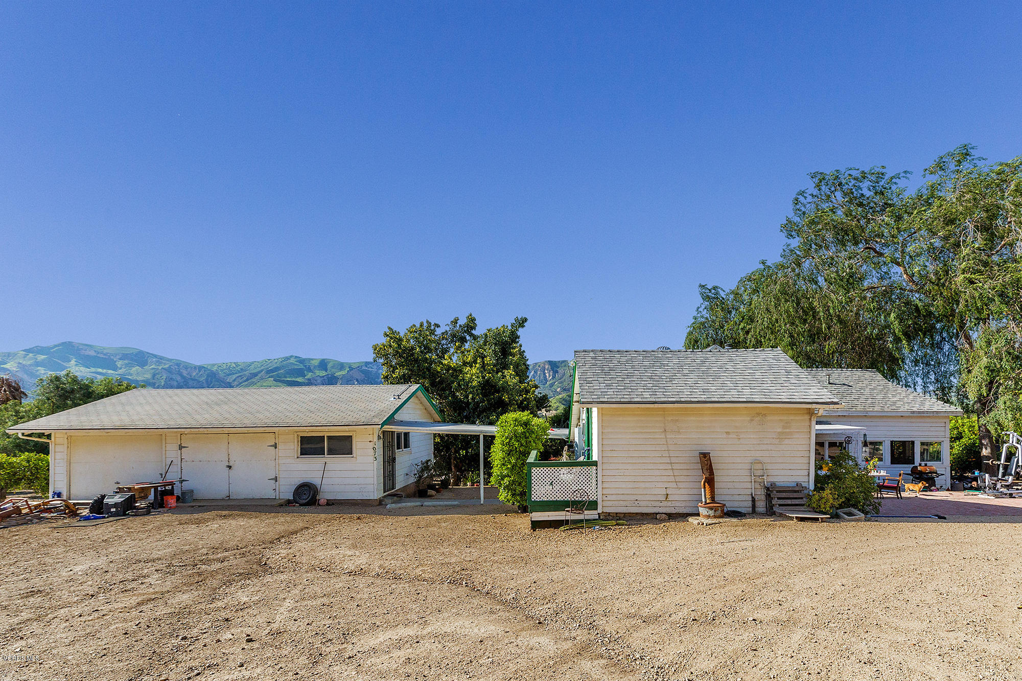 1073 East Telegraph Road Fillmore, CA 93015 - Photo 10 of 24 393-2