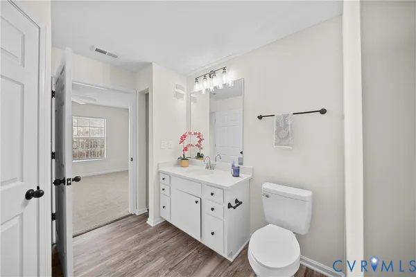 $209,500 | 704 Bristol Village Drive, Unit 301, Midlothian, VA 23114
