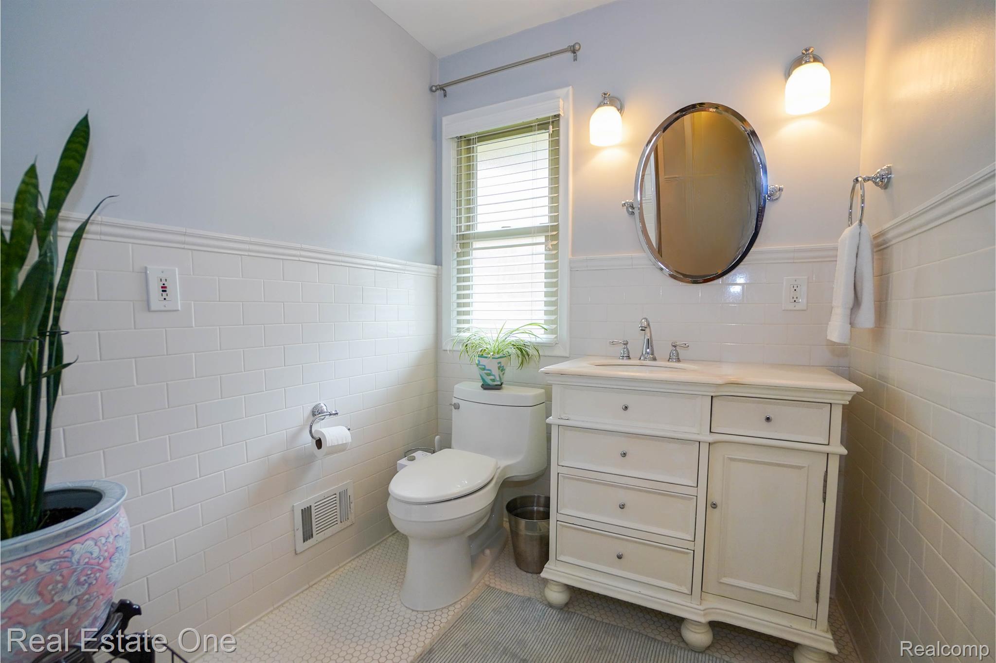 600 Ridgemont Avenue Dearborn, MI 48124 - Photo 14 of 34 Gallery Image 14