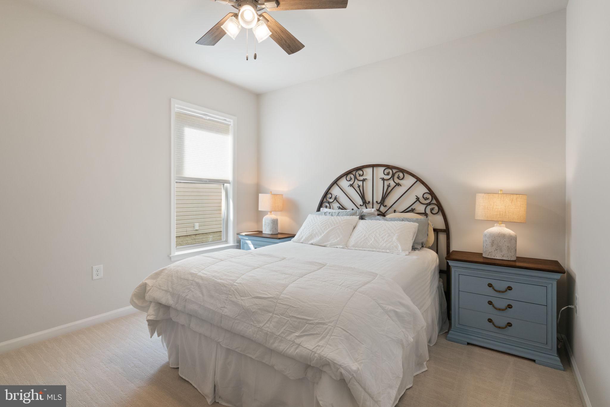 15795 Gardenia Rdg Way Haymarket, VA 20169 - Photo 21 of 63 a bedroom with a bed and a dresser