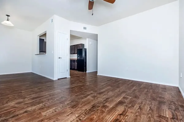 $858 | 11050 Montana Avenue, El Paso, TX 79936