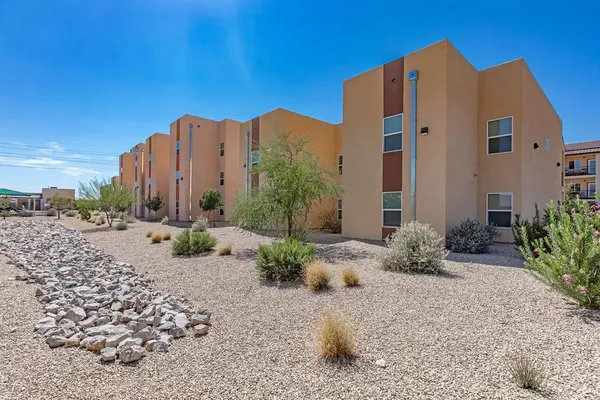 $858 | 11050 Montana Avenue, El Paso, TX 79936