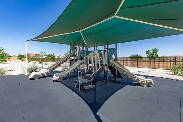 $858 | 11050 Montana Avenue, El Paso, TX 79936