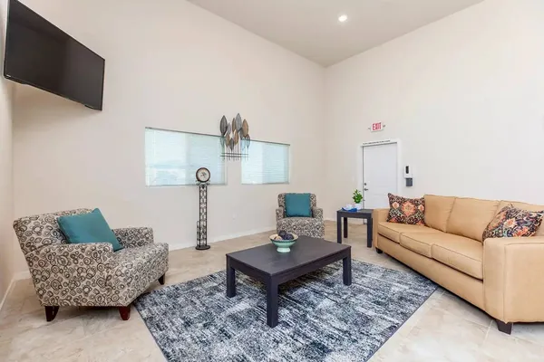 $858 | 11050 Montana Avenue, El Paso, TX 79936