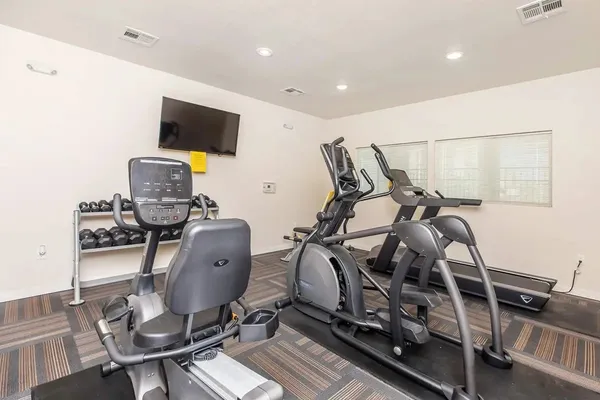 $858 | 11050 Montana Avenue, El Paso, TX 79936