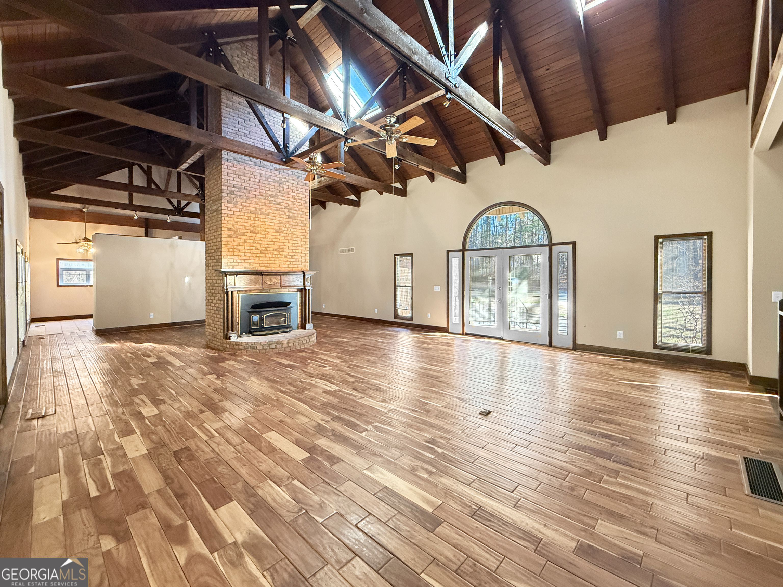 1140 Highway 54 Moreland, GA 30259 - Photo 13 of 39 a view of a livingroom with wooden floor
