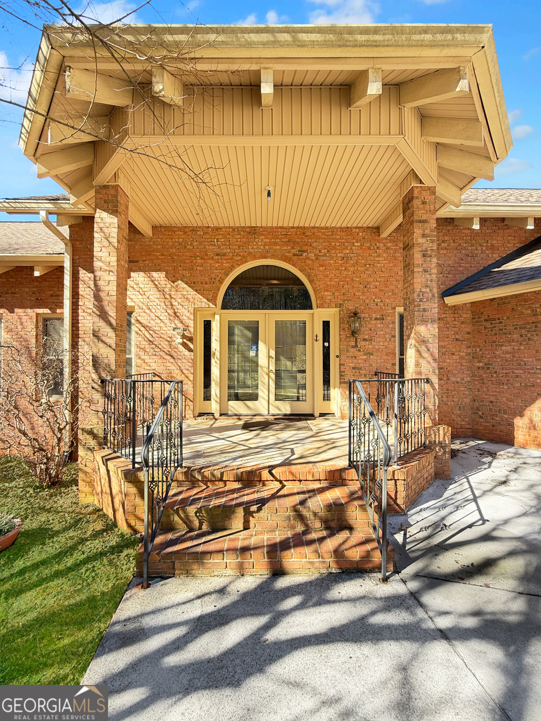 1140 Highway 54 Moreland, GA 30259 - Photo 4 of 39 a view of a large building