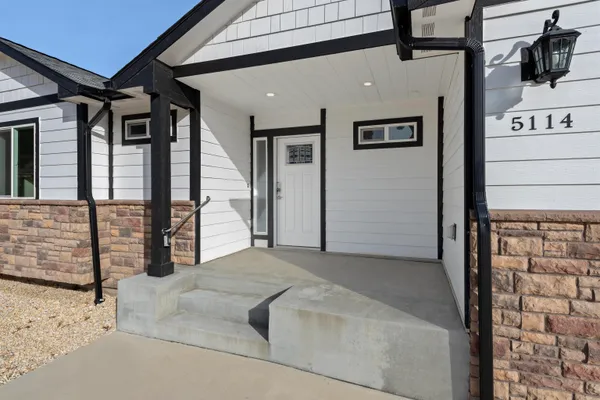 $705,900 | 5114 North Del Rey Drive, Otis Orchards, WA 99027