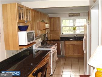 622 Custis Road Glenside, PA 19038 - Photo 8 of 11 Kitchen