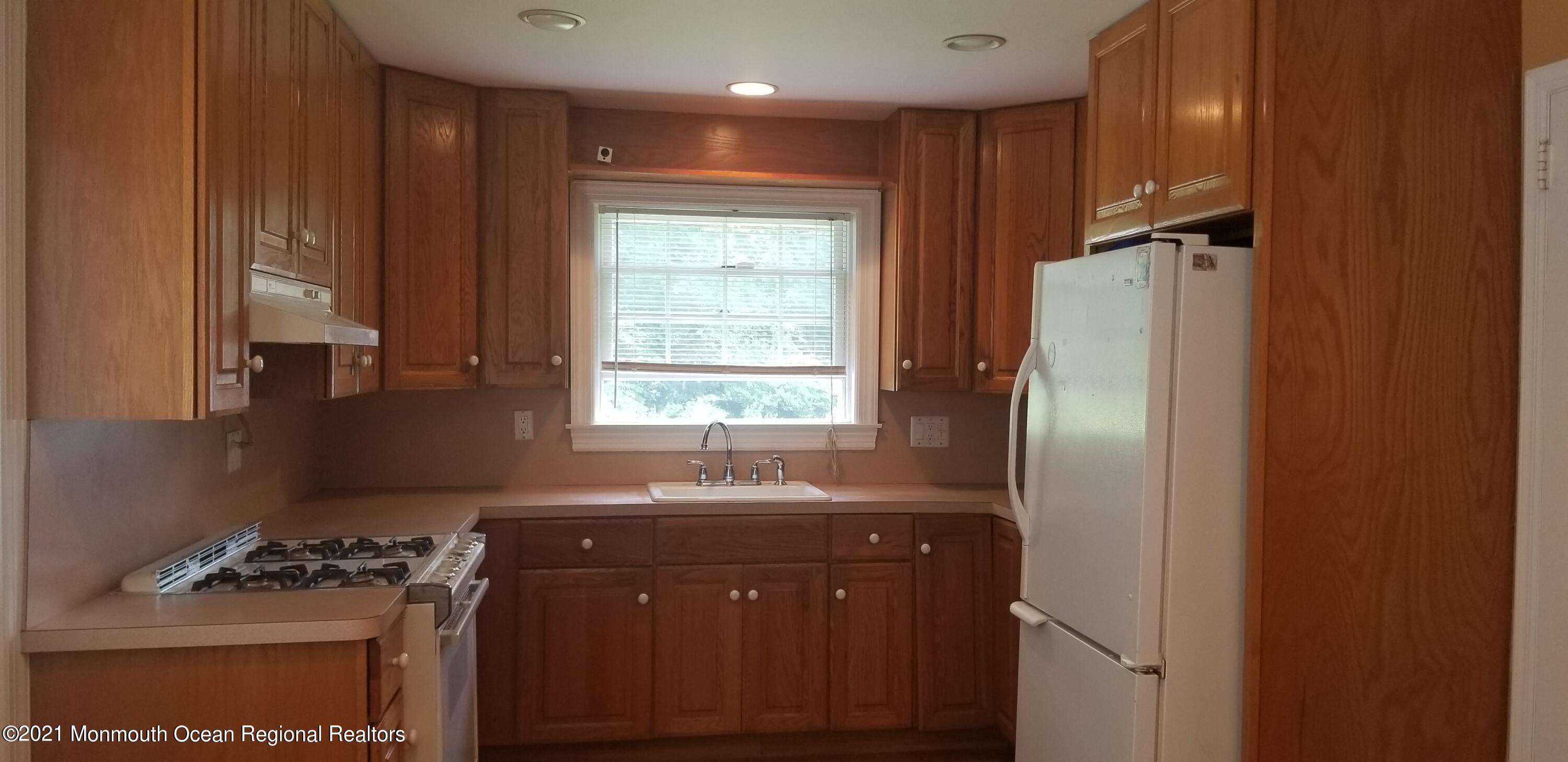 2045 New Bedford Road Spring Lake, NJ 07762 - Photo 13 of 34 20210801_122311