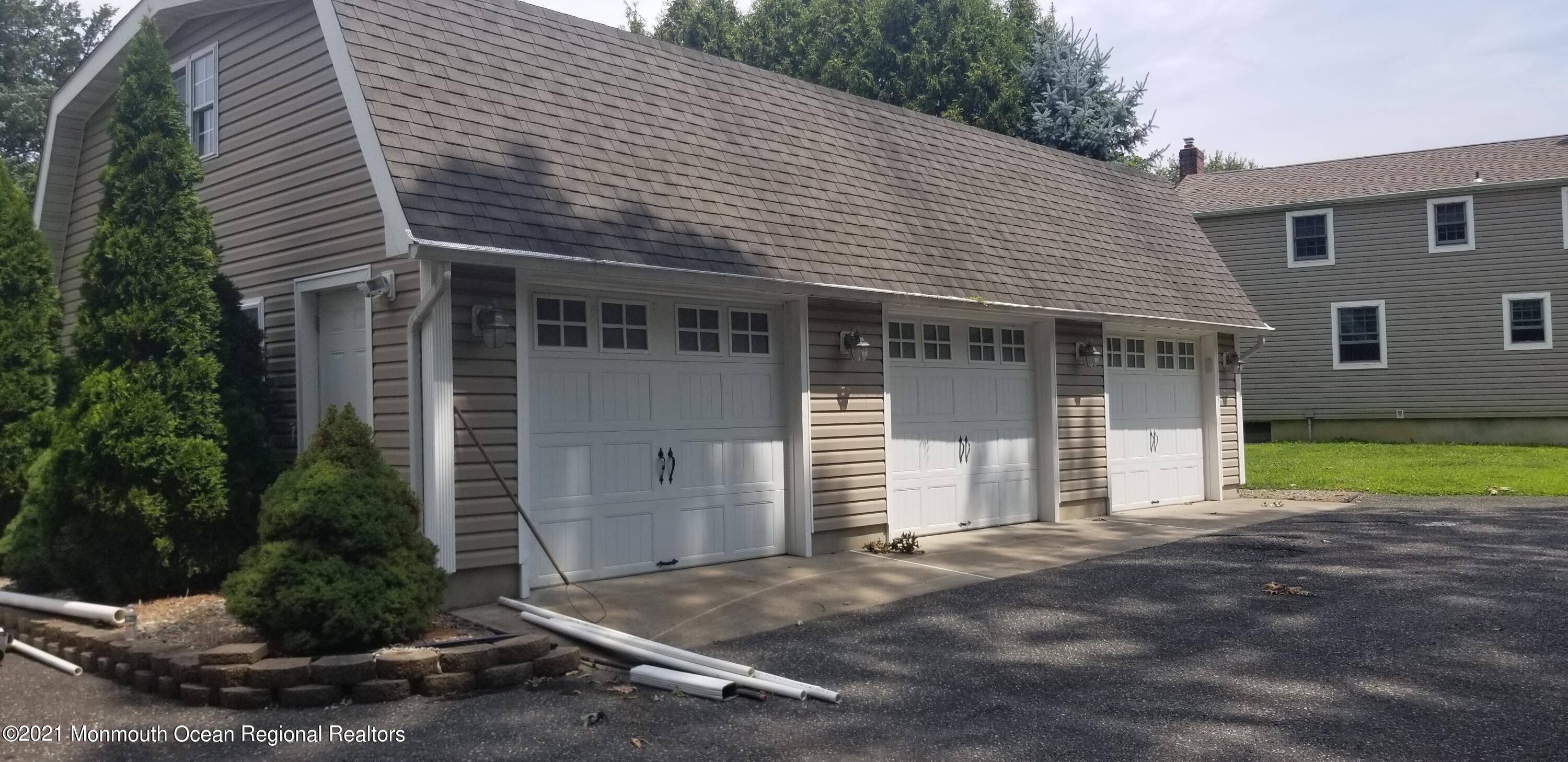 2045 New Bedford Road Spring Lake, NJ 07762 - Photo 7 of 34 20210801_121649