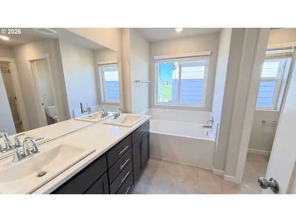 $464,900 | 31773 Northwest Blake Terrace, North Plains, OR 97133