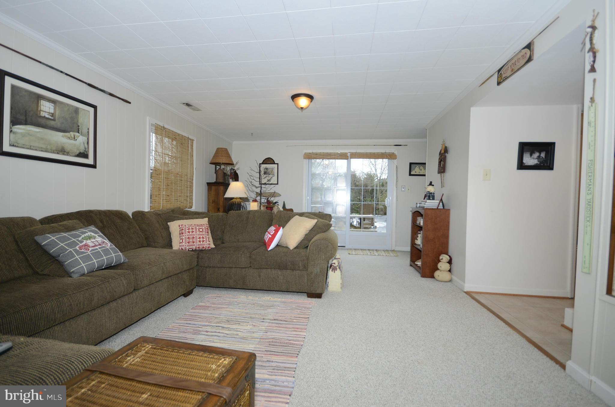 19120 Bloomfield Road Olney, MD 20832 - Photo 16 of 28 Family Room