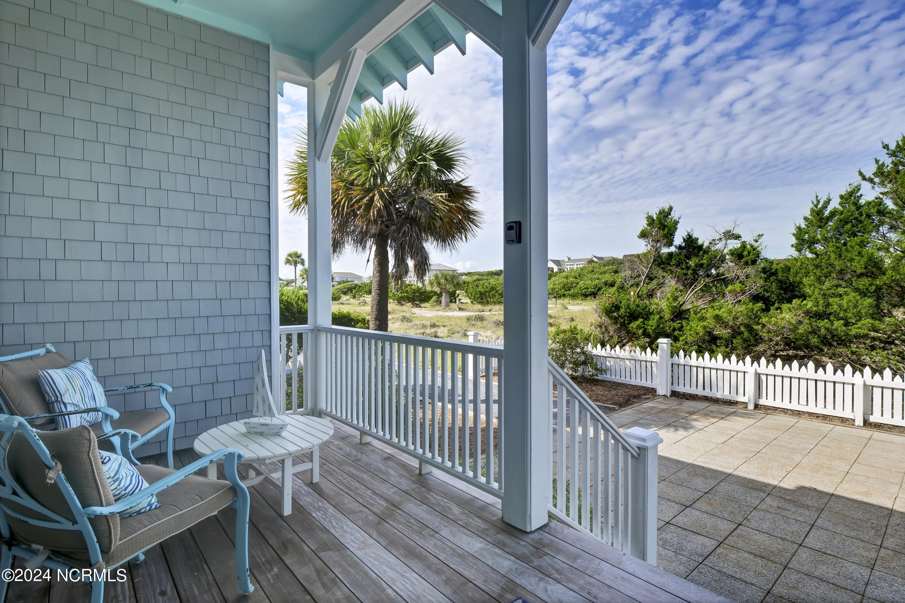 20 Peppervine Trail Bald Head Island, NC 28461 - Photo 8 of 70 009_p1644509_303