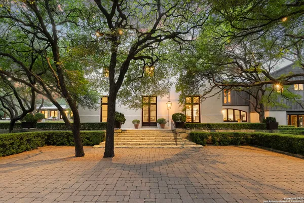$7,350,000 | 317 Limestone Crk Road, Hill Country Village, TX 78232