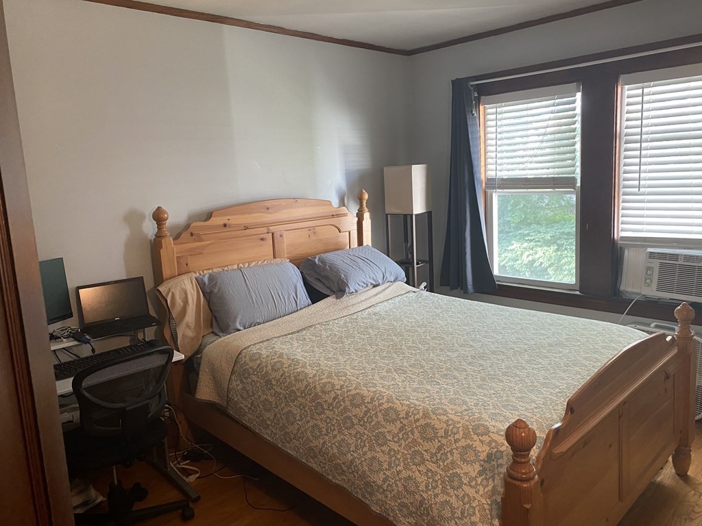 264 Robbins Street, Unit B Waltham, MA 02453 - Photo 4 of 12