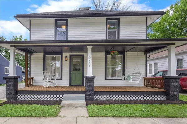 $295,000 | 922 5th Street, Osawatomie, KS 66064