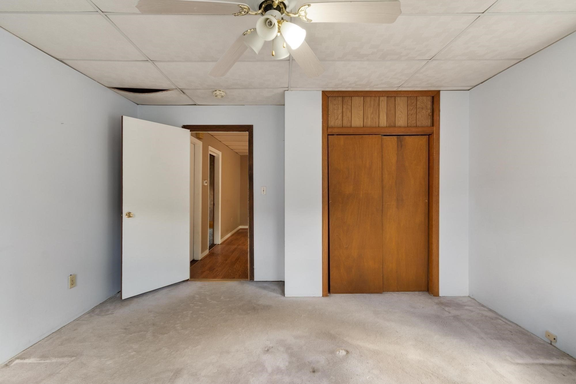 352 Stackpole Street Lowell, MA 01852 - Photo 9 of 40 Gallery Image 9