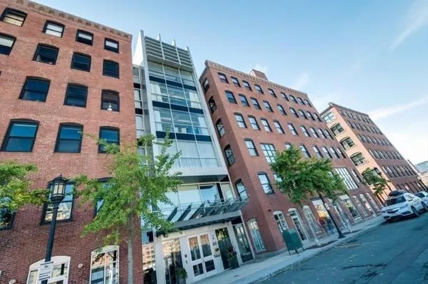 $4,200 | 11-21 Wormwood Street, Unit 508, Boston, MA 02210