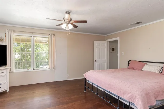 $540,000 | 1147 County Road 3417, Wills Point, TX 75169