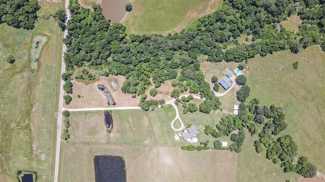 $540,000 | 1147 County Road 3417, Wills Point, TX 75169